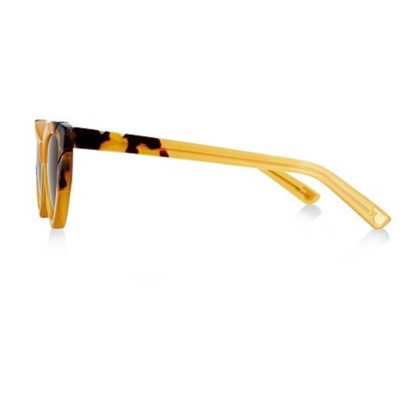 Pared piccolo and grande sharp cat eye Sunglasses main image 9